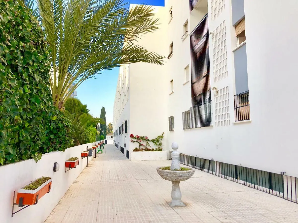 公寓 Apartamento Flamingo Puerto Marina - 150M Playa 贝纳尔马德纳