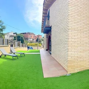 https://casa-con-vistas-impresionantes-a-la-montaa.catalonia-hotels.com